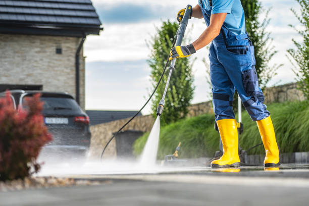 Why Choose Our Certified Pressure Washing Experts for Your Project Needs in Louisville, MS?